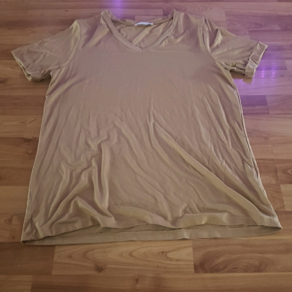 Rolled Sleeve Essential Tee